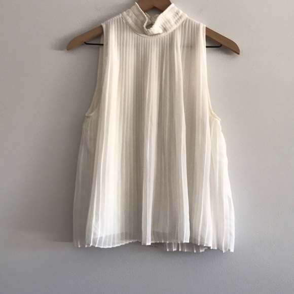 Zara Sleeveless Blouse - Picture 6 of 13